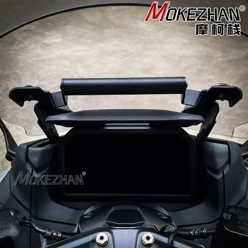 NEW FOR YAMAHA T-MAX TMAX 560  - огляд і ціна Universal Tech Accessories
